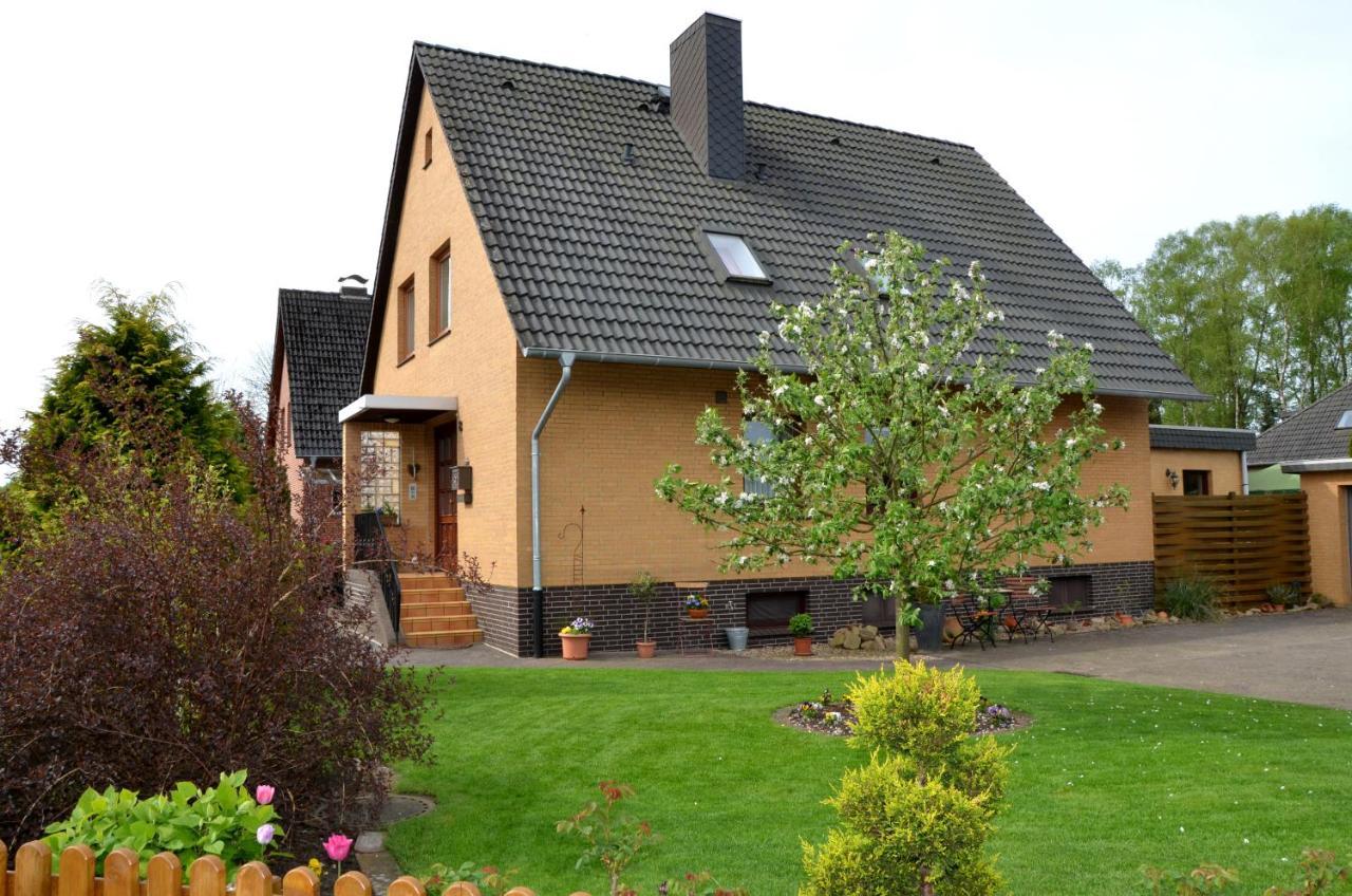 Ferienwohnung Schultze Munster im Heidekreis Esterno foto